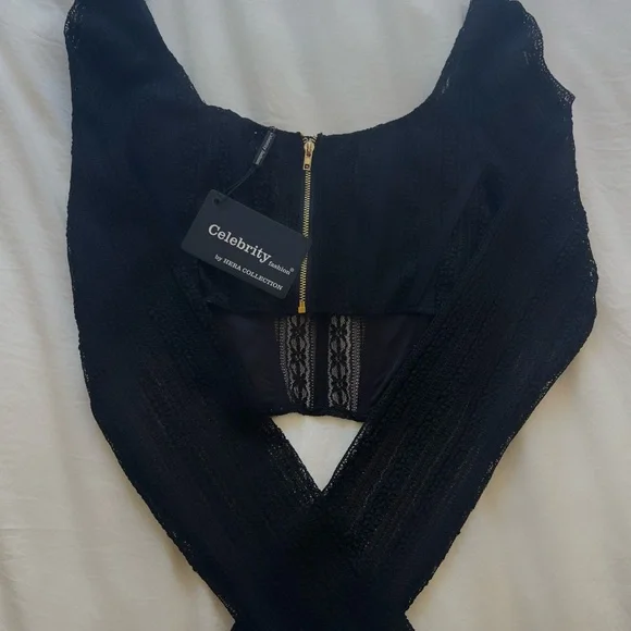 Hera Collection Black Lace Crop Top - Picture 2 of 2
